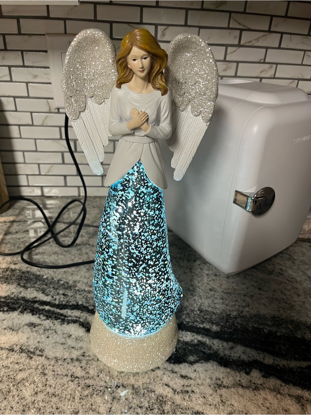 RARE Cracker Barrel Fiber Optic Angel With Glitter Globe Lighted 19” In Box. - Picture 2 of 12